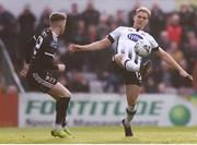 10 May 2019; Georgie Kelly of Dundalk in action against Daniel Grant of Bohemians during the SSE Airtricity League Premier Division match between Bohemians and Dundalk at Dalymount Park in Dublin. Photo by Ben McShane/Sportsfile