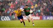25 May 2019; Patrick Durcan of Mayo in action against Niall Kilroy of Roscommon during the Connacht GAA Football Senior Championship Semi-Final match between Mayo and Roscommon at Elverys MacHale Park in Castlebar, Mayo. Photo by Stephen McCarthy/Sportsfile
