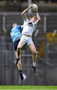 9 June 2019; Kevin Feely of Kildare in action against Brian Fenton of Dublin during the Leinster GAA Football Senior Championship Semi-Final match between Dublin and Kildare at Croke Park in Dublin. Photo by Piaras Ó Mídheach/Sportsfile