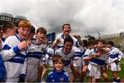 11 June 2019; Players from Scoil Mhuire BNS, Marino, Dublin celebrate with the Corn Herald during the Allianz Cumann na mBunscol Finals 2019 Croke Park in Dublin. Photo by Eóin Noonan/Sportsfile