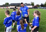 31 July 2019; Leinster player Cian Kelleher with participants during the Bank of Ireland Leinster Rugby Summer Camp at Tullamore RFC in Tullamore, Offaly. Photo by Matt Browne/Sportsfile