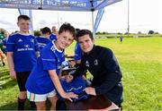 31 July 2019; Leinster player Hugh O’Sullivan with participants during the Bank of Ireland Leinster Rugby Summer Camp at Tullamore RFC in Tullamore, Offaly. Photo by Matt Browne/Sportsfile
