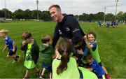 31 July 2019; Leinster player Rory O’Loughlin with participants during the Bank of Ireland Leinster Rugby Summer Camp at Coolmine RFC in Castleknock, Dublin. Photo by Brendan Moran/Sportsfile
