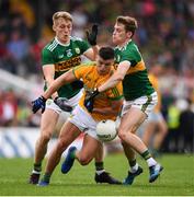 3 August 2019; Gavin McCoy of Meath in action against Killian Spillane, left, and Gavin White of Kerry during the GAA Football All-Ireland Senior Championship Quarter-Final Group 1 Phase 3 match between Meath and Kerry at Páirc Tailteann in Navan, Meath. Photo by Stephen McCarthy/Sportsfile