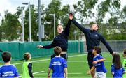7 August 2019; Leinster players James Tracy, left, and Rory O’Loughlin with participants during the Bank of Ireland Leinster Rugby Summer Camp at Lansdowne FC in Dublin. Photo by Piaras Ó Mídheach/Sportsfile