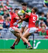 10 August 2019; Shaun Dempsey of Mayo in action against Adam Walsh Murphy, left, and Darragh Cashman of Cork during the Electric Ireland GAA Football All-Ireland Minor Championship Semi-Final match between Cork and Mayo at Croke Park in Dublin. Photo by Piaras Ó Mídheach/Sportsfile