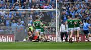 10 August 2019; Rob Hennelly of Mayo saves a shot on goal by Con O'Callaghan of Dublin in the first half during the GAA Football All-Ireland Senior Championship Semi-Final match between Dublin and Mayo at Croke Park in Dublin. Photo by Piaras Ó Mídheach/Sportsfile