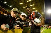 16 August 2019; Andre Wright of Bohemians poses for a photograph with young supporters after scoring four goals during the SSE Airtricity League Premier Division match between Bohemians and UCD at Dalymount Park in Dublin. Photo by Sam Barnes/Sportsfile