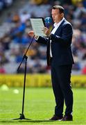 18 August 2019; MC Damian Lawlor announces the Offaly 1994 All-Ireland winning Jubilee team prior to the GAA Hurling All-Ireland Senior Championship Final match between Kilkenny and Tipperary at Croke Park in Dublin. Photo by Brendan Moran/Sportsfile