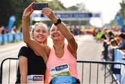 24 August 2019; Attendees take a selfie prior to competing in the KBC & Dublin Marathon Race Series, where, over 5,200 runners took part in the Frank Duffy 10 Mile, part of the KBC Dublin Race Series 2019 at Phoenix Park in Dublin. Photo by Sam Barnes/Sportsfile