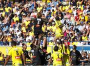 25 August 2019; Judicael Cancoriet of Clermont and Thomas Jolmes of La Rochelle contest a Line-out during the LNR Top 14 match between ASM Clermont Auvergne and La Rochelle at Stade Marcel-Michelin in Clermont-Ferrand, France. Photo by Romain Biard/Sportsfile
