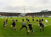 30 August 2019; Bohemians players warm-up prior to their SSE Airtricity League Premier Division match against Shamrock Rovers at Tallaght Stadium in Dublin. Photo by Seb Daly/Sportsfile
