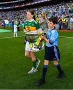 14 September 2019; Mascots Róisín Fogarty, Asdee NS, Co. Kerry, left, and Gary Bateson, St. Patrick’s NS, Drumcondra with The Sam Maguire Cup prior to the GAA Football All-Ireland Senior Championship Final Replay match between Dublin and Kerry at Croke Park in Dublin. Photo by Seb Daly/Sportsfile