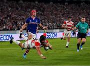 20 September 2019; Pieter Labuschagne of Japan scores his side's third try during the 2019 Rugby World Cup Pool A match between Japan and Russia at the Tokyo Stadium in Chofu, Japan. Photo by Brendan Moran/Sportsfile