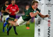 21 September 2019; Pieter-Steph du Toit of South Africa scores his side's first try during the 2019 Rugby World Cup Pool B match between New Zealand and South Africa at the International Stadium in Yokohama, Japan. Photo by Ramsey Cardy/Sportsfile