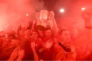 21 September 2019; Shelbourne captain Lorcan Fitzgerald lifts the SSE Airtricity League First Division cup following their SSE Airtricity League First Division match against Limerick FC at Tolka Park in Dublin. Photo by Stephen McCarthy/Sportsfile