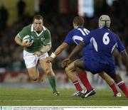 9 November 2003; Kevin Maggs, Ireland, in action against Frederic Michalak (10) and Serge Betsen (6), France. 2003 Rugby World Cup, Quarter Final, France v Ireland, Telstra Dome, Melbourne, Victoria, Australia. Picture credit; Brendan Moran / SPORTSFILE *EDI*