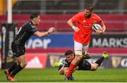 28 September 2019; Darren O'Shea of Munster is tackled by Tavis Knoyle, right, and Sam Davies of Dragons during the Guinness PRO14 Round 1 match between Munster and Dragons at Thomond Park in Limerick. Photo by Harry Murphy/Sportsfile
