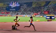 28 September 2019; Sifan Hassan of Netherlands, right, on her way to winning the Women's 10,000m final, ahead of Letesenbet Gidey of Ethiopia during day two of the World Athletics Championships 2019 at Khalifa International Stadium in Doha, Qatar. Photo by Sam Barnes/Sportsfile