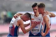 30 September 2019; Jakob Ingebrigtsen of Norway, centre, with his brothers, Henrik, left, and Filip after finishing fifth in the Men's 5000m Final during day four of the World Athletics Championships 2019 at the Khalifa International Stadium in Doha, Qatar. Photo by Sam Barnes/Sportsfile