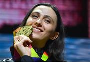 1 October 2019; Authorised Neutral Athlete Mariya Lasitskene with her Gold Medal after winning the Women's High Jump during day five of the World Athletics Championships 2019 at the Khalifa International Stadium in Doha, Qatar. Photo by Sam Barnes/Sportsfile