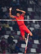 1 October 2019; Bokai Huang of China competing in the Men's Pole Vault Final during day five of the World Athletics Championships 2019 at the Khalifa International Stadium in Doha, Qatar. Photo by Sam Barnes/Sportsfile