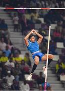 1 October 2019; Claudio Michel Stecchi of Italy of competing in the Men's Pole Vault Final during day five of the World Athletics Championships 2019 at the Khalifa International Stadium in Doha, Qatar. Photo by Sam Barnes/Sportsfile