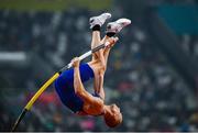 1 October 2019; Sam Kendricks of USA competing in the Men's Pole Vault Final during day five of the World Athletics Championships 2019 at the Khalifa International Stadium in Doha, Qatar. Photo by Sam Barnes/Sportsfile