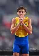 1 October 2019; Armand Duplantis of Sweden reacts whilst competing in the Men's pole vault final during day five of the World Athletics Championships 2019 at the Khalifa International Stadium in Doha, Qatar. Photo by Sam Barnes/Sportsfile