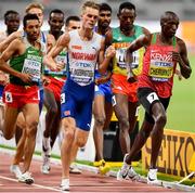 3 October 2019; Filip Ingebrigtsen of Norway, second from left, and Teddese Lemi of Ethiopia Jostle for space in the Men's 1500m heats during day seven of the 17th IAAF World Athletics Championships Doha 2019 at the Khalifa International Stadium in Doha, Qatar. Photo by Sam Barnes/Sportsfile