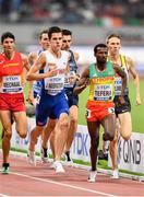 3 October 2019; Jakob Ingebrigtsen of Norway, second from left, and Samuel Terefa of Ethiopia, second from right, lead the field in the Men's 1500m heats during day seven of the 17th IAAF World Athletics Championships Doha 2019 at the Khalifa International Stadium in Doha, Qatar. Photo by Sam Barnes/Sportsfile