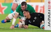 19 October 2019; Aaron Smith of New Zealand scores a try during the 2019 Rugby World Cup Quarter-Final match between New Zealand and Ireland at the Tokyo Stadium in Chofu, Japan. Photo by Juan Gasparini/Sportsfile