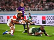 20 October 2019; Makazole Mapimpi of South Africa scores his side's third try during the 2019 Rugby World Cup Quarter-Final match between Japan and South Africa at the Tokyo Stadium in Chofu, Japan. Photo by Brendan Moran/Sportsfile