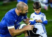 26 October 2019; Leinster captain Scott Fardy with the mascot ahead of the Guinness PRO14 Round 4 match between Zebre and Leinster at the Stadio Sergio Lanfranchi in Parma, Italy. Photo by Ramsey Cardy/Sportsfile