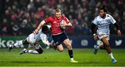 23 November 2019; Keith Earls of Munster beats the tackle of Virimi Vakatawa of Racing 92 during the Heineken Champions Cup Pool 4 Round 2 match between Munster and Racing 92 at Thomond Park in Limerick. Photo by Brendan Moran/Sportsfile