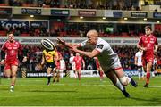 29 November 2019; Matt Faddes of Ulster dives over to score his side's first try during the Guinness PRO14 Round 7 match between Ulster and Scarlets at the Kingspan Stadium in Belfast. Photo by Ramsey Cardy/Sportsfile