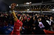 11 January 2020; Cheslin Kolbe of Toulouse takes a selfie with fans following during the Heineken Champions Cup Pool 5 Round 5 match between Connacht and Toulouse at The Sportsground in Galway. Photo by David Fitzgerald/Sportsfile