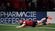 12 January 2020; Andrew Conway of Munster dives over to score his side's first try during the Heineken Champions Cup Pool 4 Round 5 match between Racing 92 and Munster at Paris La Defence Arena in Paris, France. Photo by Seb Daly/Sportsfile