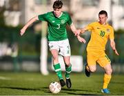 18 January 2020; Cillian Heaney of Republic of Ireland in action against Lachlan Seppin of Australia during the U18 Schools International Friendly between Republic of Ireland and Australia at Home Farm, Whitehall in Dublin. Photo by Ben McShane/Sportsfile