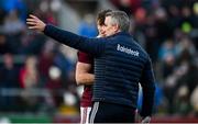 26 January 2020; Galway manager Padraic Joyce gives instructions to captain Shane Walsh during the Allianz Football League Division 1 Round 1 match between Galway and Monaghan at Pearse Stadium in Galway. Photo by Daire Brennan/Sportsfile