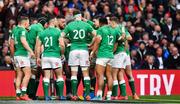 23 February 2020; Ireland captain Jonathan Sexton speaks to his players after England scored their third try during the Guinness Six Nations Rugby Championship match between England and Ireland at Twickenham Stadium in London, England. Photo by Brendan Moran/Sportsfile