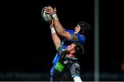 28 February 2020; Ryan Baird of Leinster wins possession in a line-out ahead of Ryan Wilson of Glasgow Warriors during the Guinness PRO14 Round 13 match between Leinster and Glasgow Warriors at the RDS Arena in Dublin. Photo by Diarmuid Greene/Sportsfile