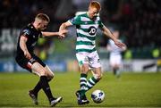 28 February 2020; Rory Gaffney of Shamrock Rovers and Sean Hoare of Dundalk during the SSE Airtricity League Premier Division match between Shamrock Rovers and Dundalk at Tallaght Stadium in Dublin. Photo by Ben McShane/Sportsfile