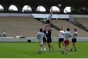 5 May 2000; Mick Galwey and his team-mates practice their line-outs during a Munster Rugby Squad Training Session at Stade du Parc Lescure in Bordeaux, France. Photo by Brendan Moran/Sportsfile