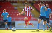 8 August 2020; David Cawley of Sligo Rovers in action against Alex Cetiner of Shelbourne during the SSE Airtricity League Premier Division match between Sligo Rovers and Shelbourne at The Showgrounds in Sligo. Photo by Stephen McCarthy/Sportsfile