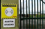 21 August 2020; Social distancing signage outside the stadium as the Austin Stacks team arrive prior to the Kerry County Senior Football Championship Round 1 match between Dr Crokes and Austin Stacks at Austin Stack Park in Tralee, Kerry. Photo by Brendan Moran/Sportsfile