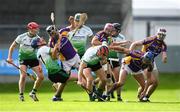 23 August 2020; Ben Coffey of Lucan Sarsfields, centre, tries to gather possession during the Dublin County Senior A Hurling Championship Quarter-Final match between Kilmacud Crokes and Lucan Sarsfields at Parnell Park in Dublin. Photo by Piaras Ó Mídheach/Sportsfile