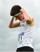 22 August 2020; Michael Morgan of Sligo AC, places his gold medal around his neck himself after winning the Junior Men's 5000m during Day One of the Irish Life Health National Senior and U23 Athletics Championships at Morton Stadium in Santry, Dublin. Photo by Sam Barnes/Sportsfile