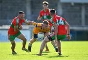 30 August 2020; Eoin O'Dea of Na Fianna in action against Carl Keeley, left, and Fiach Andrews of Ballymun Kickhams during the Dublin County Senior Football Championship Quarter-Final match between Ballymun Kickhams and Na Fianna at Parnell Park in Dublin. Photo by Piaras Ó Mídheach/Sportsfile