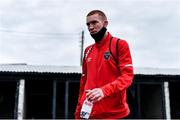 11 September 2020; Sean Quinn of Shelbourne arrives ahead of the SSE Airtricity League Premier Division match between Dundalk and Shelbourne at Oriel Park in Dundalk, Louth. Photo by Ben McShane/Sportsfile